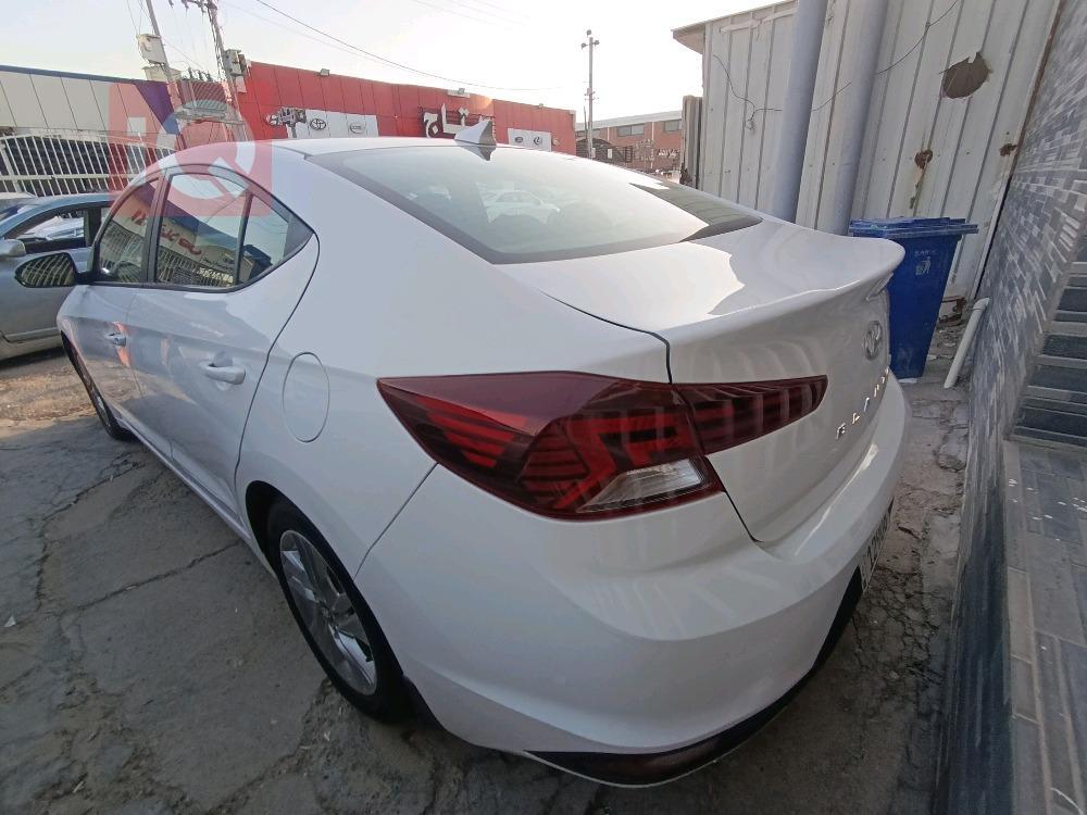 هيونداي النترا